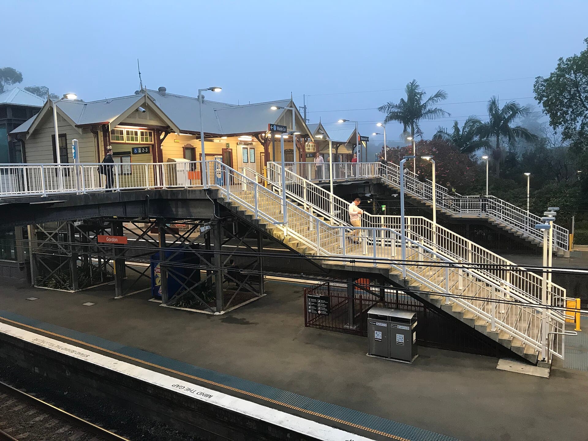 Gordon railway station and civic precinct for local HelloTech apartment Wi-Fi and home IT support